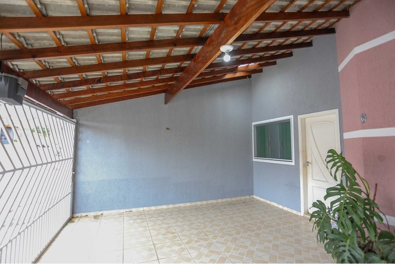 Casa à venda, 112m - 3 Dorm, 1 suíte - R$ 440.000 - Wanel Ville - Sorocaba - SP Rua Darcy Fruet Sorocaba - 
