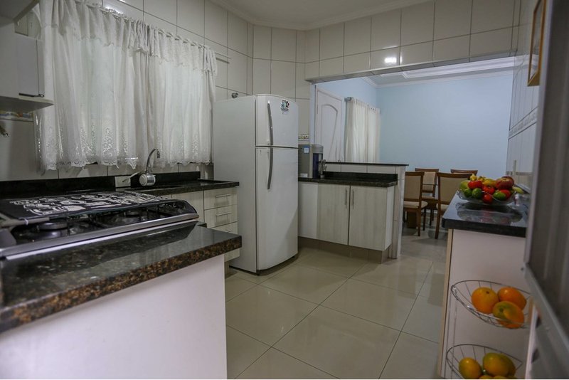 Casa à venda, 112m - 3 Dorm, 1 suíte - R$ 440.000 - Wanel Ville - Sorocaba - SP Rua Darcy Fruet Sorocaba - 
