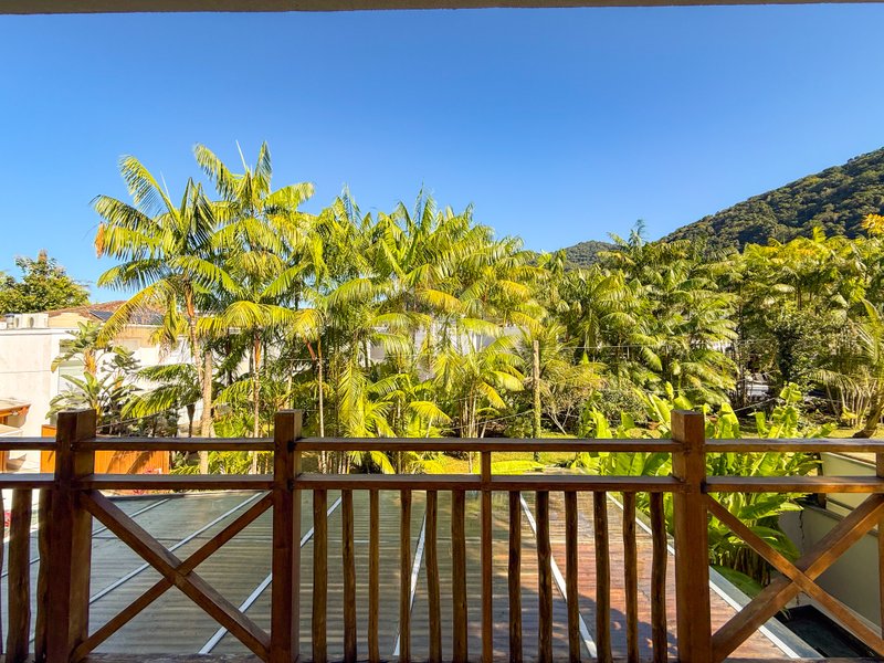 Casa em Condomínio na Praia de Juquehy - LOCAÇÃO ANUAL E VENDA  São Sebastião - 