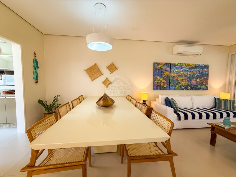 Casa em Condomínio na Praia de Juquehy - LOCAÇÃO ANUAL E VENDA  São Sebastião - 