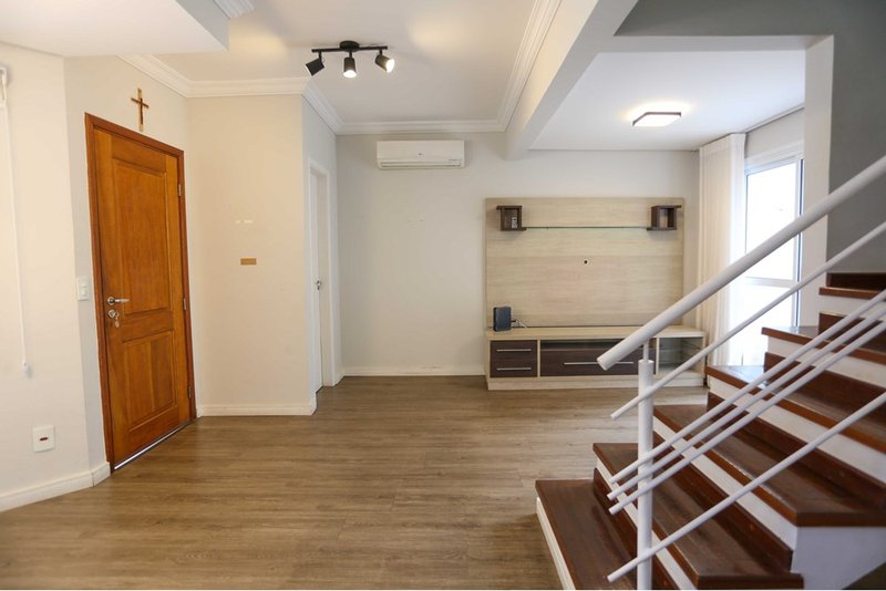Casa à venda, 115m - 3 Dorm. 1 Suite - 580.000 - Condomínio Chácara Sonia - Sorocaba SP Rua Fernandes Camacho Sorocaba - 