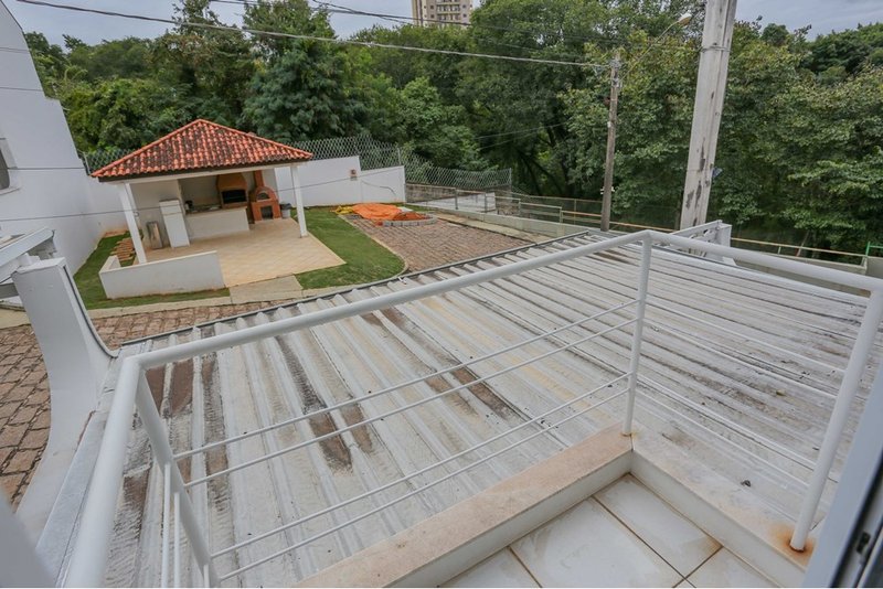 Casa à venda, 115m - 3 Dorm. 1 Suite - 580.000 - Condomínio Chácara Sonia - Sorocaba SP Rua Fernandes Camacho Sorocaba - 
