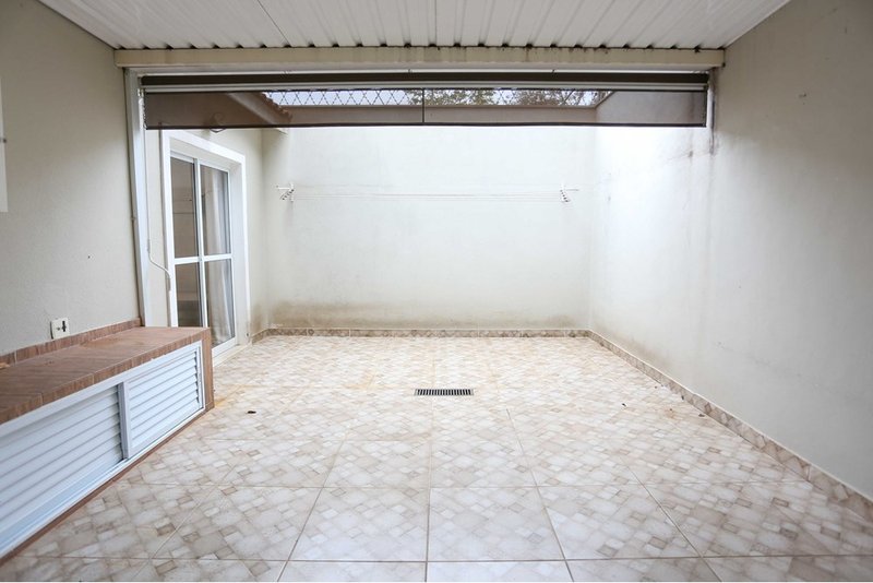 Casa à venda, 115m - 3 Dorm. 1 Suite - 580.000 - Condomínio Chácara Sonia - Sorocaba SP Rua Fernandes Camacho Sorocaba - 