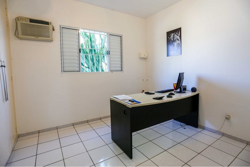 Casa Comercial à Venda, 255m, 4 Dormitórios, R$ 999.000 - Bairro Trujillo em Sorocaba - SP Avenida General Osório Sorocaba - 