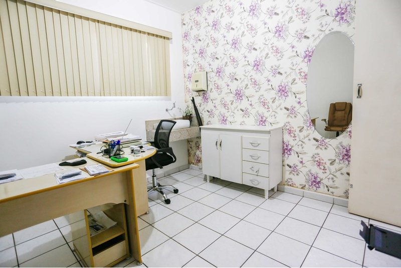 Casa Comercial à Venda, 255m, 4 Dormitórios, R$ 999.000 - Bairro Trujillo em Sorocaba - SP Avenida General Osório Sorocaba - 