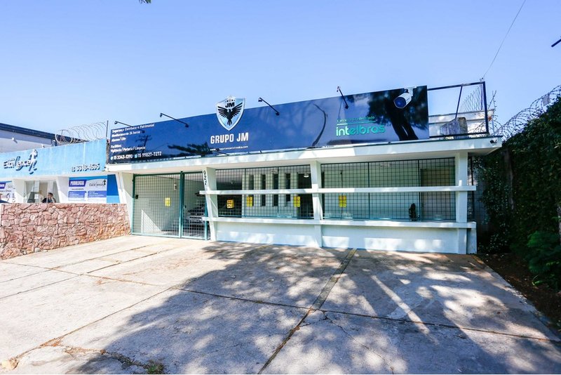 Casa Comercial à Venda, 255m, 4 Dormitórios, R$ 999.000 - Bairro Trujillo em Sorocaba - SP Avenida General Osório Sorocaba - 