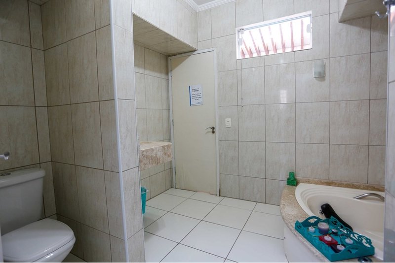 Casa Comercial à Venda, 255m, 4 Dormitórios, R$ 999.000 - Bairro Trujillo em Sorocaba - SP Avenida General Osório Sorocaba - 