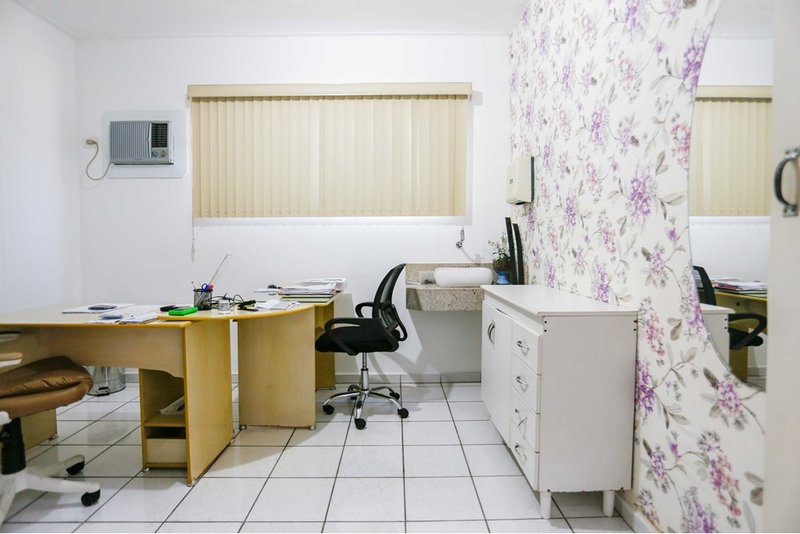 Casa Comercial à Venda, 255m, 4 Dormitórios, R$ 999.000 - Bairro Trujillo em Sorocaba - SP Avenida General Osório Sorocaba - 