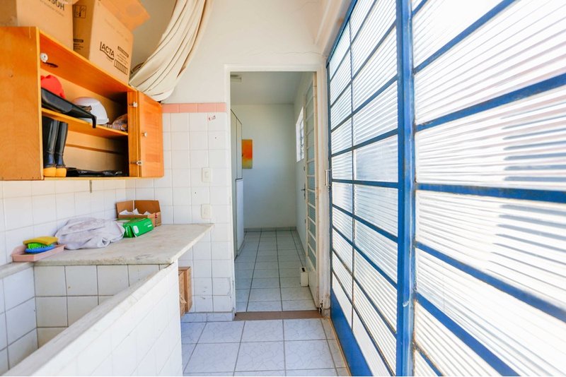 Casa Comercial à Venda, 255m, 4 Dormitórios, R$ 999.000 - Bairro Trujillo em Sorocaba - SP Avenida General Osório Sorocaba - 