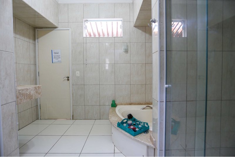 Casa Comercial à Venda, 255m, 4 Dormitórios, R$ 999.000 - Bairro Trujillo em Sorocaba - SP Avenida General Osório Sorocaba - 