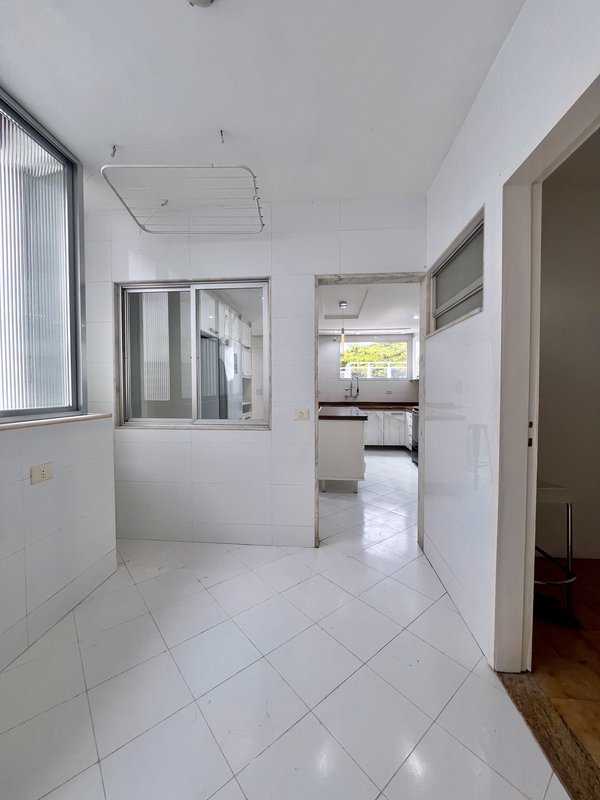Cobertura duplex espetacular com 4 suítes na Barra da Tijuca  Rio de Janeiro - 