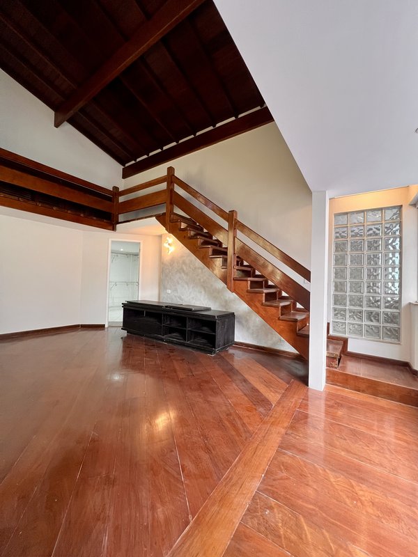 Cobertura duplex espetacular com 4 suítes na Barra da Tijuca  Rio de Janeiro - 