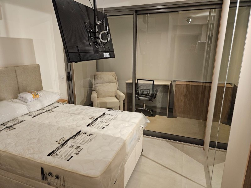 Studio Mobiliado com 25m² em Pinheiros Rua Alves Guimarães São Paulo - 