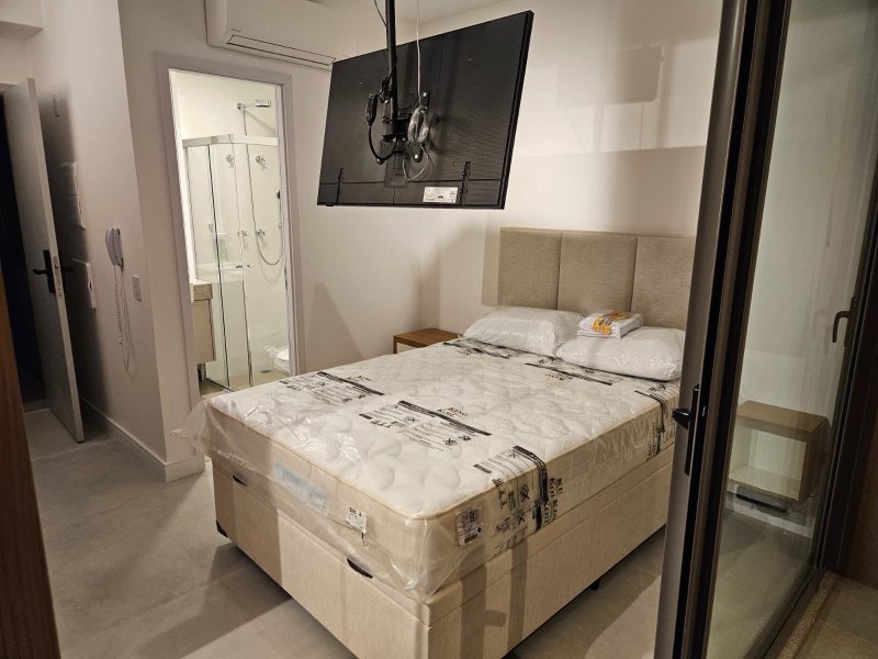 Studio Mobiliado com 25m² em Pinheiros Rua Alves Guimarães São Paulo - 