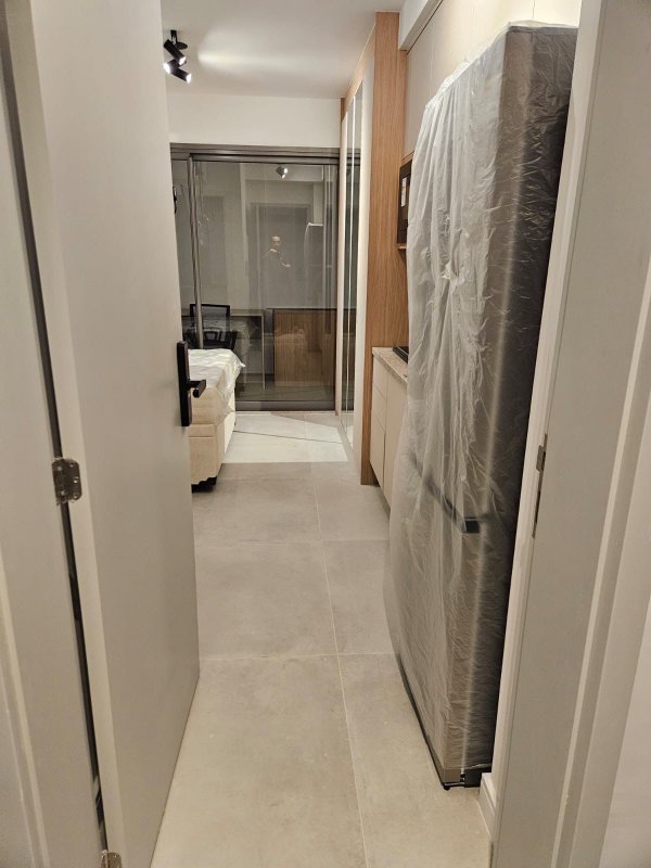 Studio Mobiliado com 25m² em Pinheiros Rua Alves Guimarães São Paulo - 