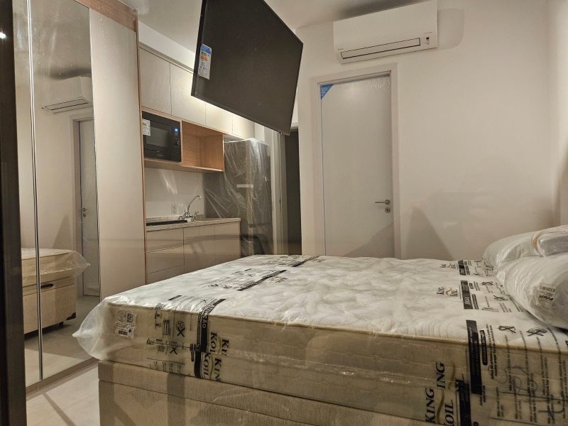 Studio Mobiliado com 25m² em Pinheiros Rua Alves Guimarães São Paulo - 