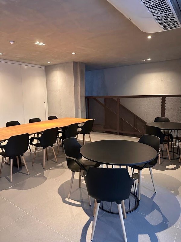 Studio Mobiliado com 25m² em Pinheiros Rua Alves Guimarães São Paulo - 