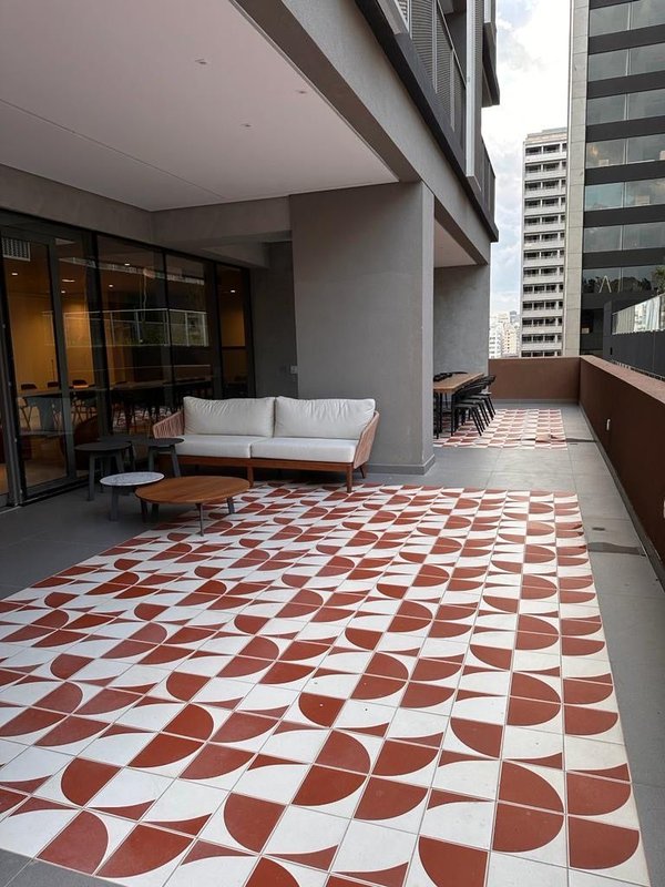 Studio Mobiliado com 25m² em Pinheiros Rua Alves Guimarães São Paulo - 