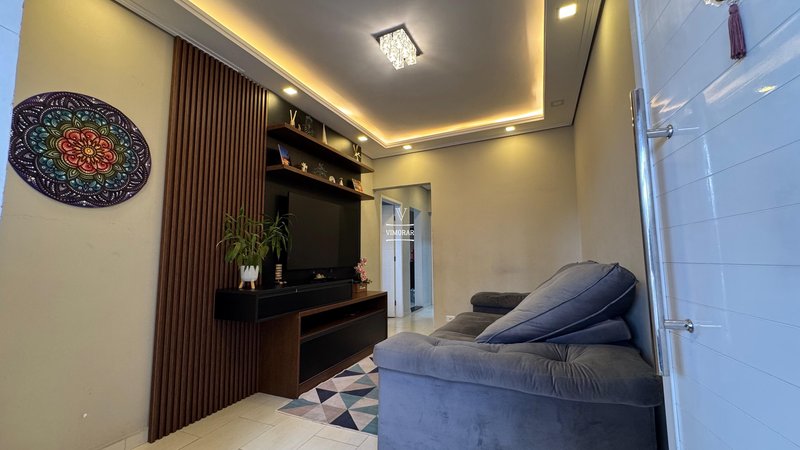 Casa térrea 2 dormitórios + área gourmet  Guarulhos - 