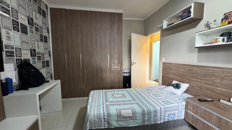 Casa térrea 2 dormitórios + área gourmet  Guarulhos - 
