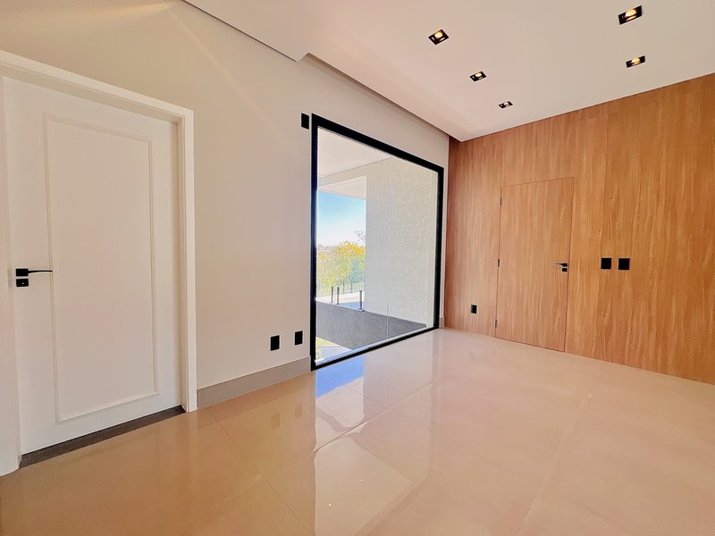🏡 Luxo, Conforto e Sofisticação no Alphaville Nova Esplanada 3 Alameda Barcelona Votorantim - 
