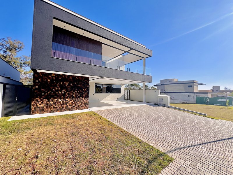 🏡 Luxo, Conforto e Sofisticação no Alphaville Nova Esplanada 3 Alameda Barcelona Votorantim - 