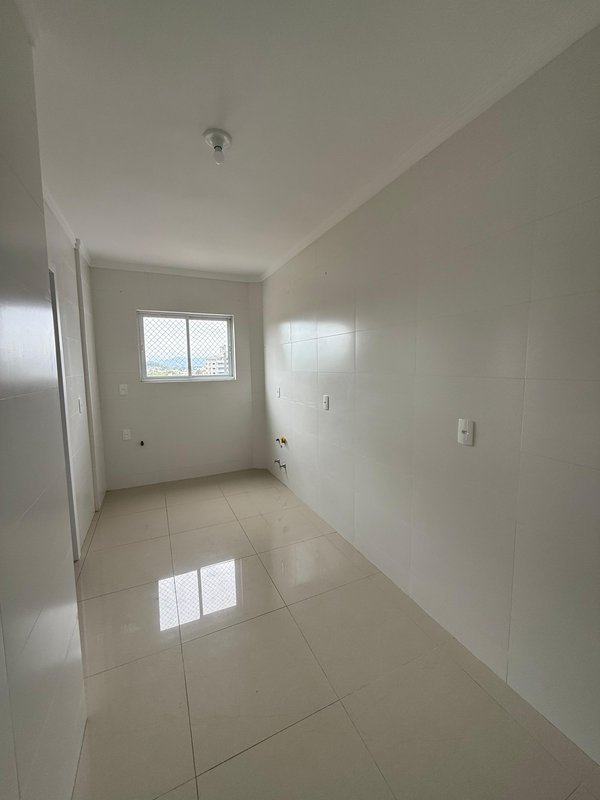 Apartamento Semi Mobiliado  Timbó - 