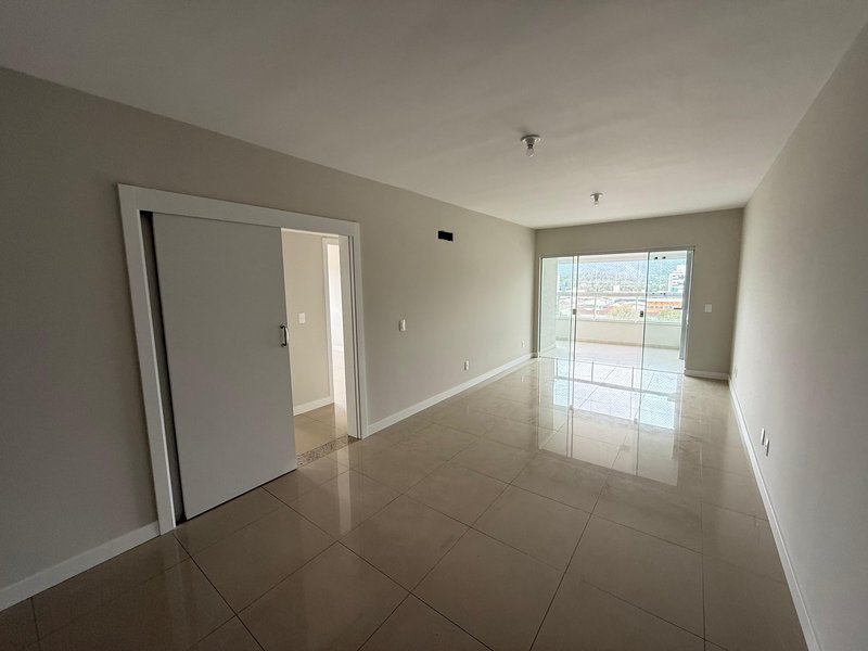 Apartamento Semi Mobiliado  Timbó - 
