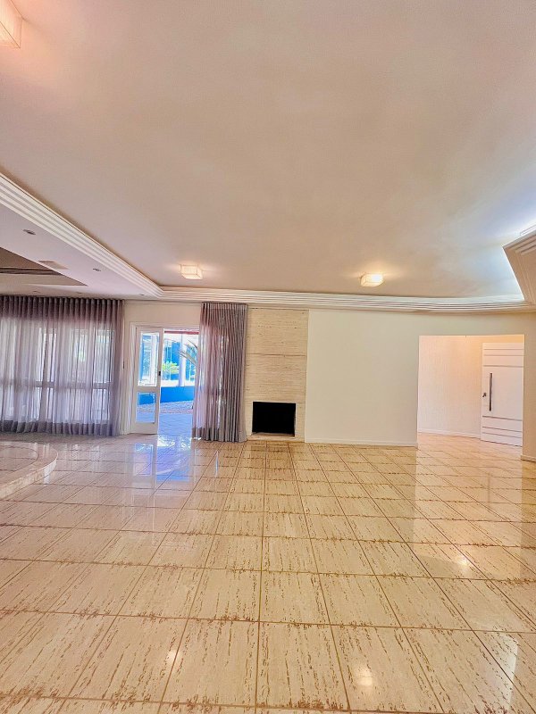 LOCAÇÃO LAGO AZUL (R$15.000,00 pacote) 5 dorm. - ARAÇOIABA DA SERRA / SP ALAMEDA DAS AMOREIRAS Araçoiaba da Serra - 