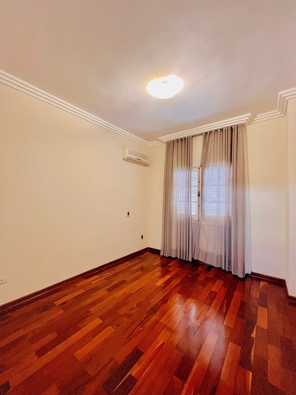 LOCAÇÃO LAGO AZUL (R$15.000,00 pacote) 5 dorm. - ARAÇOIABA DA SERRA / SP ALAMEDA DAS AMOREIRAS Araçoiaba da Serra - 