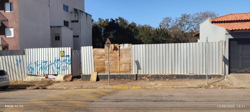 VENDO –TERRENO (Misto) COMERCIAL/RESIDENCIAL, DE 305 m2 NO JARDIM DAS PALMEIRAS EM BOITUVA Rua José Melaré Boituva - 