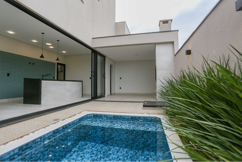 Casa com 3 Suites à venda, 180m - R$ 1.160.000  Cond. Terras de São Francisco - Sorocaba Rua José Antonio Rodrigues Sorocaba - 