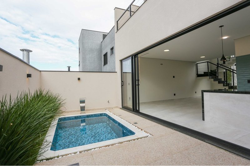 Casa com 3 Suites à venda, 180m - R$ 1.160.000  Cond. Terras de São Francisco - Sorocaba Rua José Antonio Rodrigues Sorocaba - 