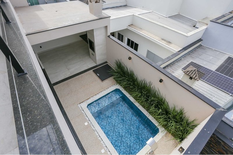 Casa com 3 Suites à venda, 180m - R$ 1.160.000  Cond. Terras de São Francisco - Sorocaba Rua José Antonio Rodrigues Sorocaba - 