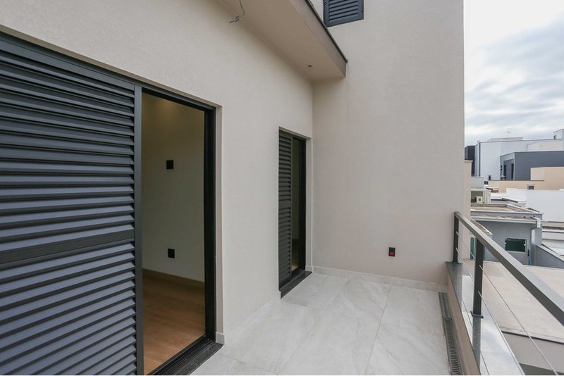 Casa com 3 Suites à venda, 180m - R$ 1.160.000  Cond. Terras de São Francisco - Sorocaba Rua José Antonio Rodrigues Sorocaba - 