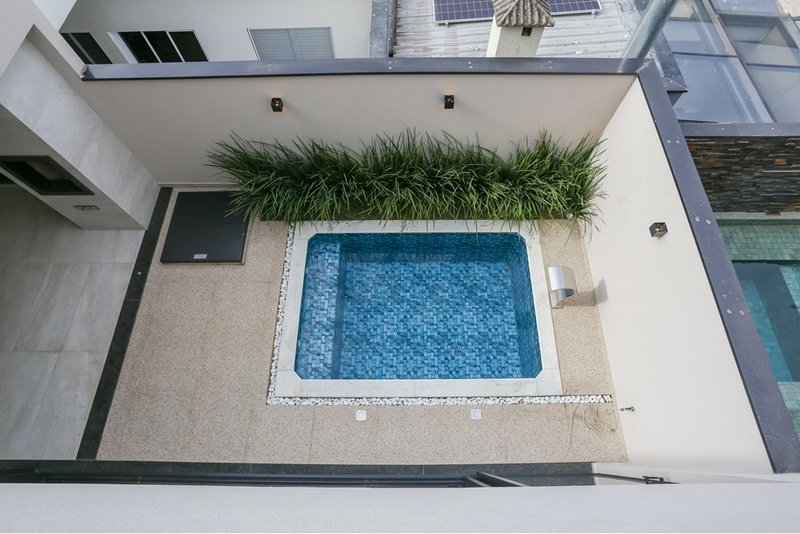 Casa com 3 Suites à venda, 180m - R$ 1.160.000  Cond. Terras de São Francisco - Sorocaba Rua José Antonio Rodrigues Sorocaba - 