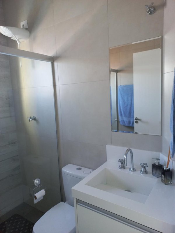 Sobrado com piscina aquecida no Residencial Rubi  Mogi das Cruzes - 