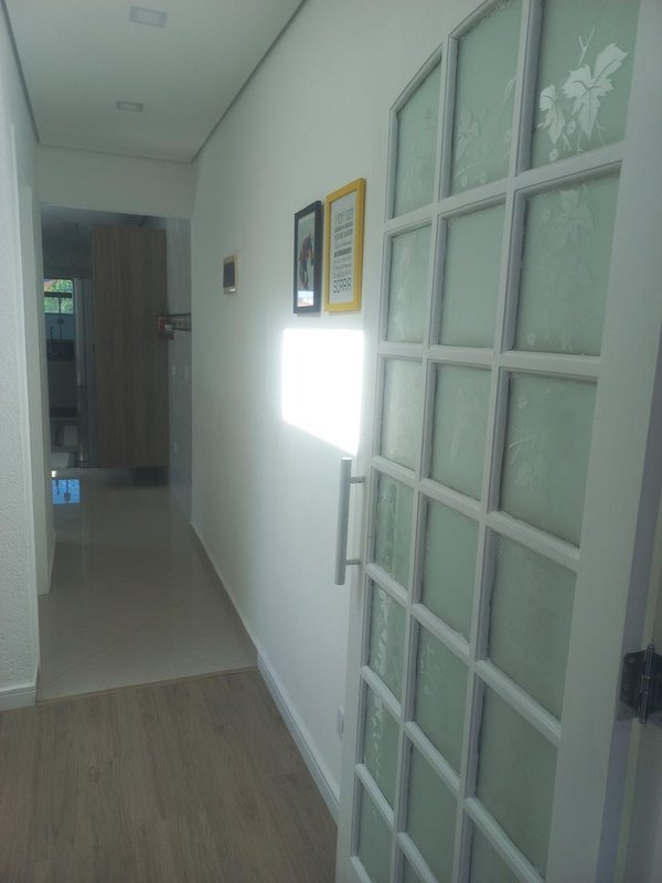 Sobrado com piscina aquecida no Residencial Rubi  Mogi das Cruzes - 