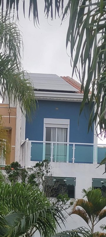 Sobrado com piscina aquecida no Residencial Rubi  Mogi das Cruzes - 