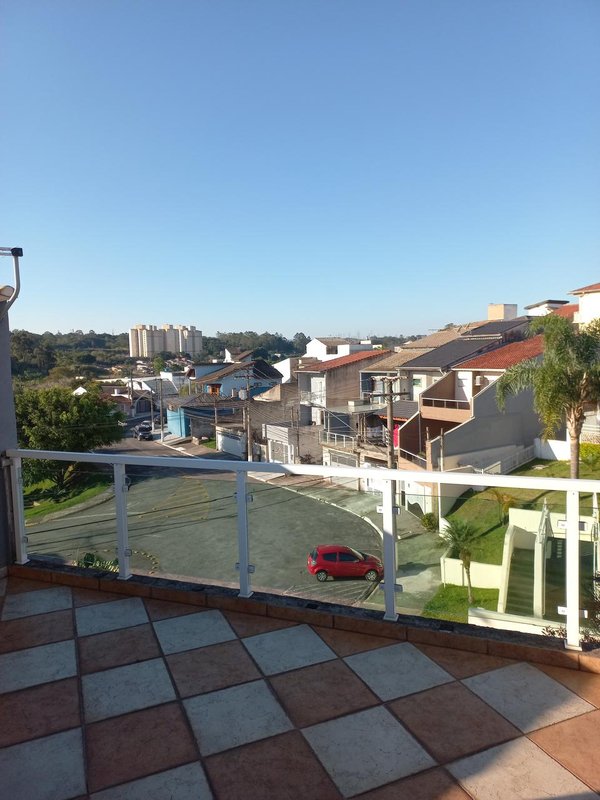 Sobrado com piscina aquecida no Residencial Rubi  Mogi das Cruzes - 