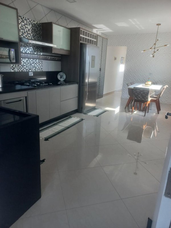 Sobrado com piscina aquecida no Residencial Rubi  Mogi das Cruzes - 