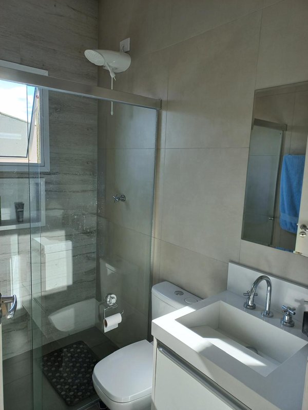 Sobrado com piscina aquecida no Residencial Rubi  Mogi das Cruzes - 