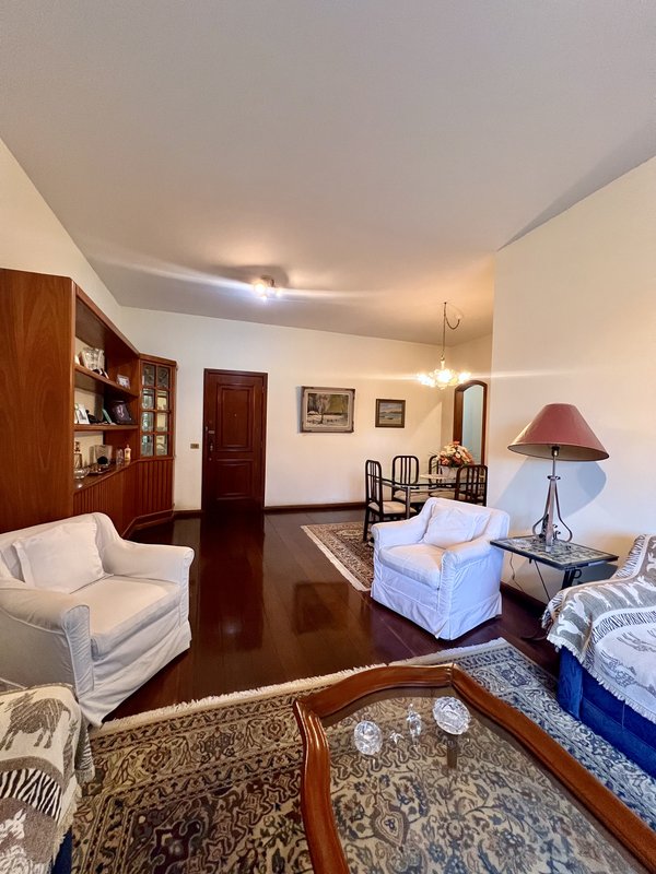 Apartamento com 3 quartos espaçosos na Barra da Tijuca  Rio de Janeiro - 