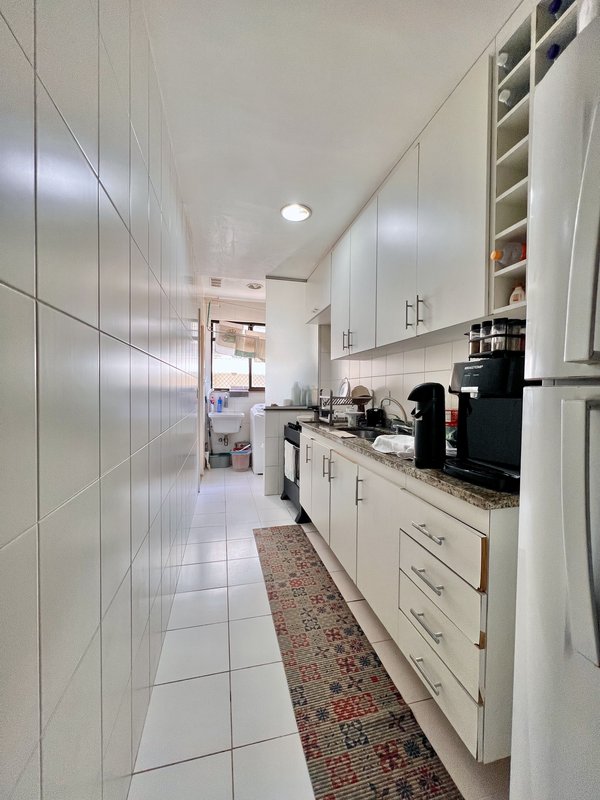 Apartamento charmoso com 2 quartos no Jardim Oceânico  Rio de Janeiro - 