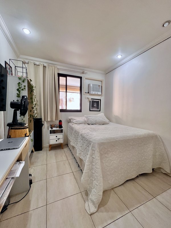 Apartamento charmoso com 2 quartos no Jardim Oceânico  Rio de Janeiro - 