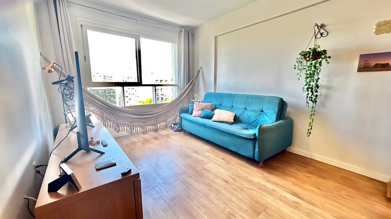R$ 480.000 - APARTAMENTO - SEMI-MOBILIADO - ANDAR ALTO - 81M2 - 2 DORM - VISTA - 1 VAGA Rua Sarmento Leite Porto Alegre - 