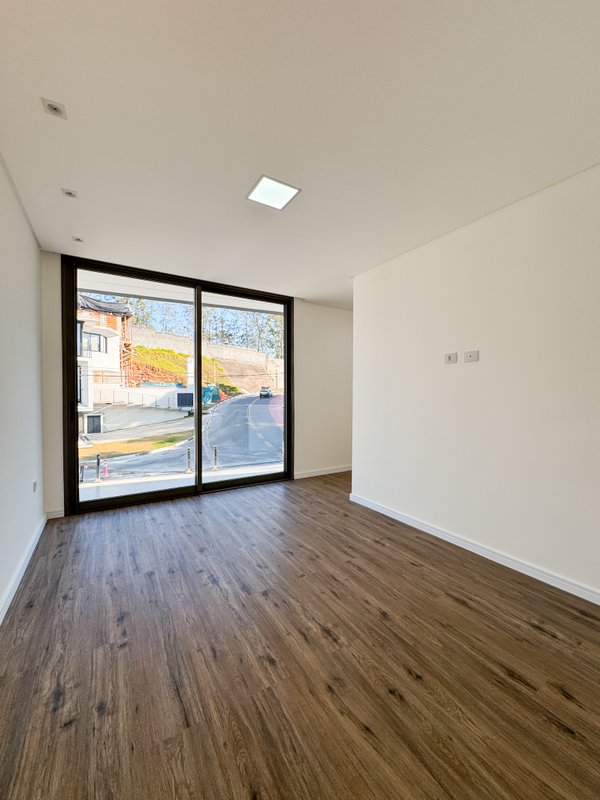 Casa Nova Alto Padrão Real Park Av Renova dos Santos Arujá - 