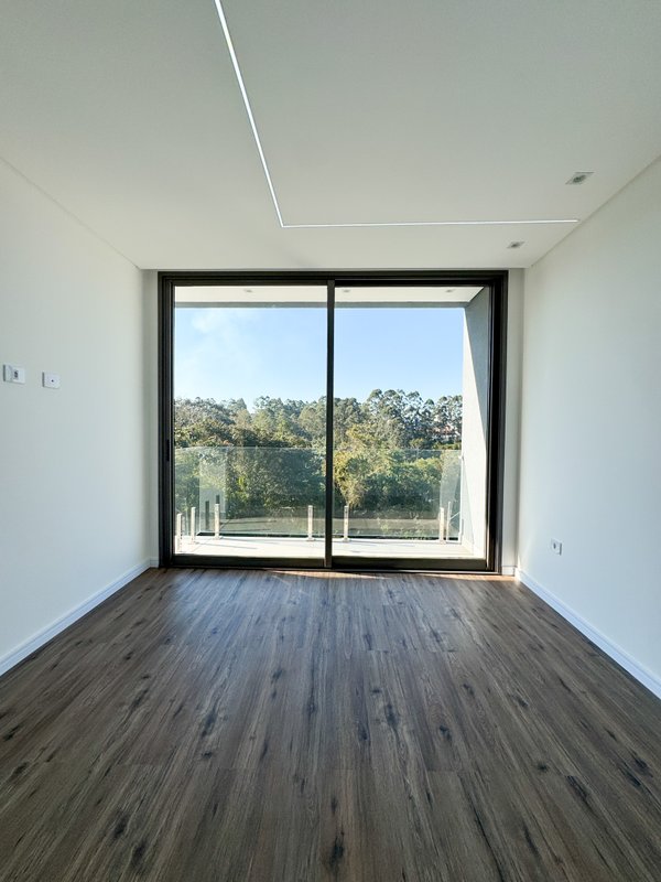 Casa Nova Alto Padrão Real Park Av Renova dos Santos Arujá - 