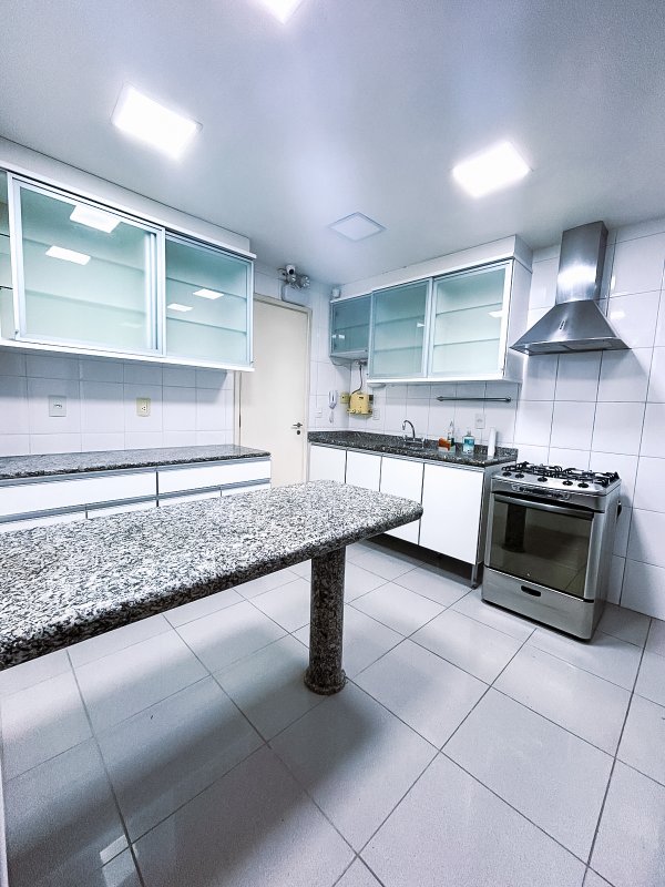 Apartamento Impecável no Jardim Oceânico Avenida Gilberto Amado Rio de Janeiro - 