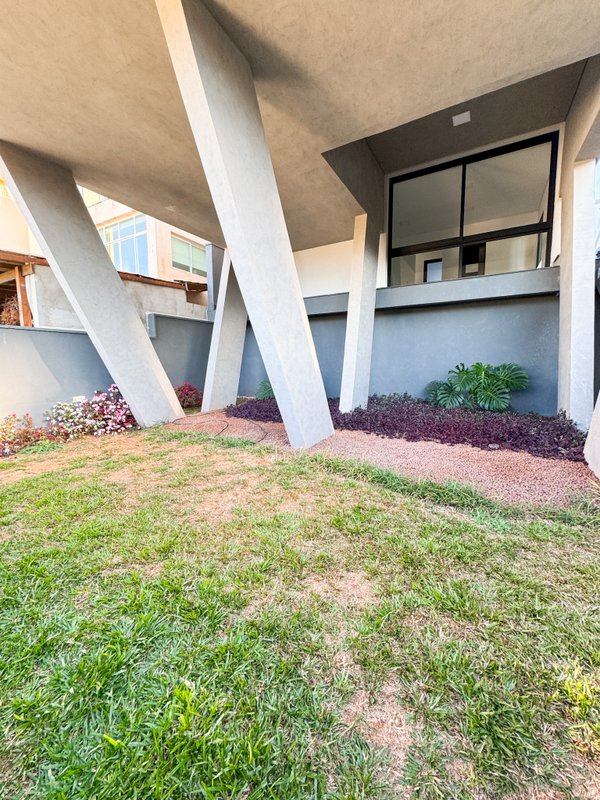 Casa Alto Padrão Real Park Av Renova dos Santos Arujá - 